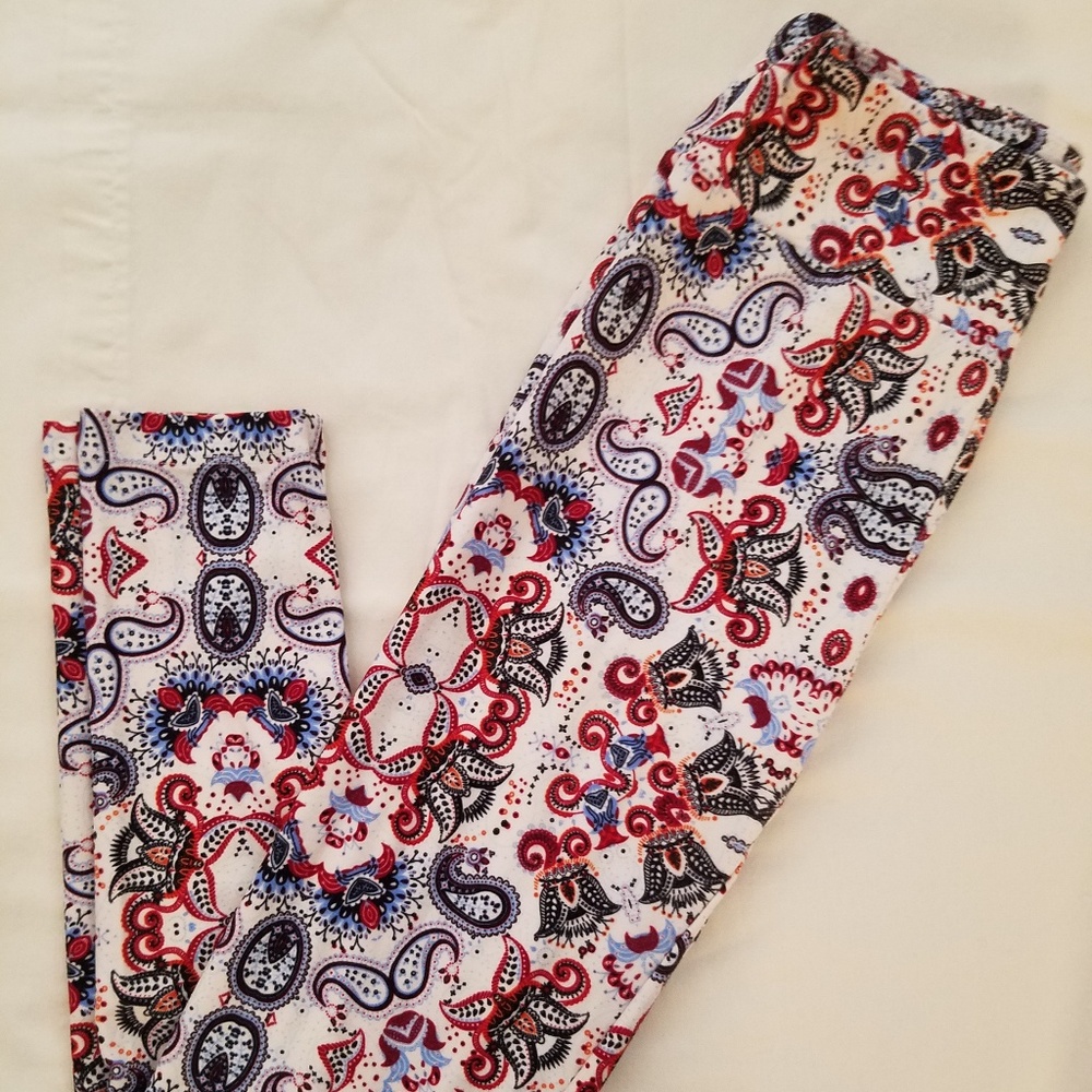 LulaRoe One Size Leggings